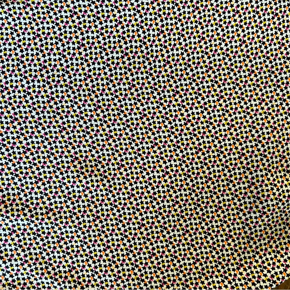 CAbi Stellar Sleeveless Blouse Micro Star Print NWOT - Picture 9 of 13